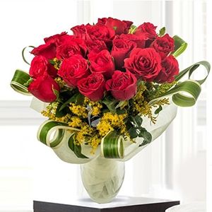 red roses bunch